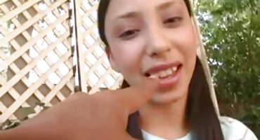 sex hs hàn Fuck với một người yêu trên một đống bột. sex lãng mạn