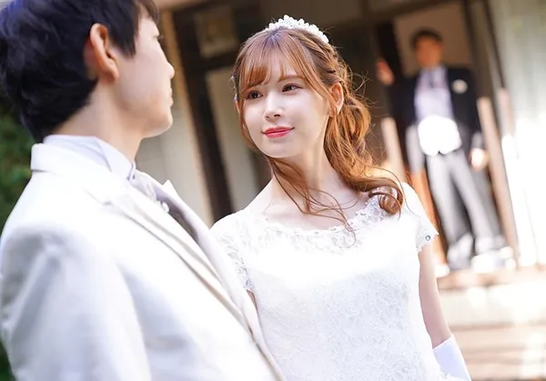 sex u 50 Bố Gã chồng nện người tình của con trai ngay sau lễ cưới của con trai